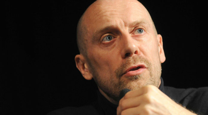 Qui détient le halal en France? paris: dieudonne mbala, conference de presse